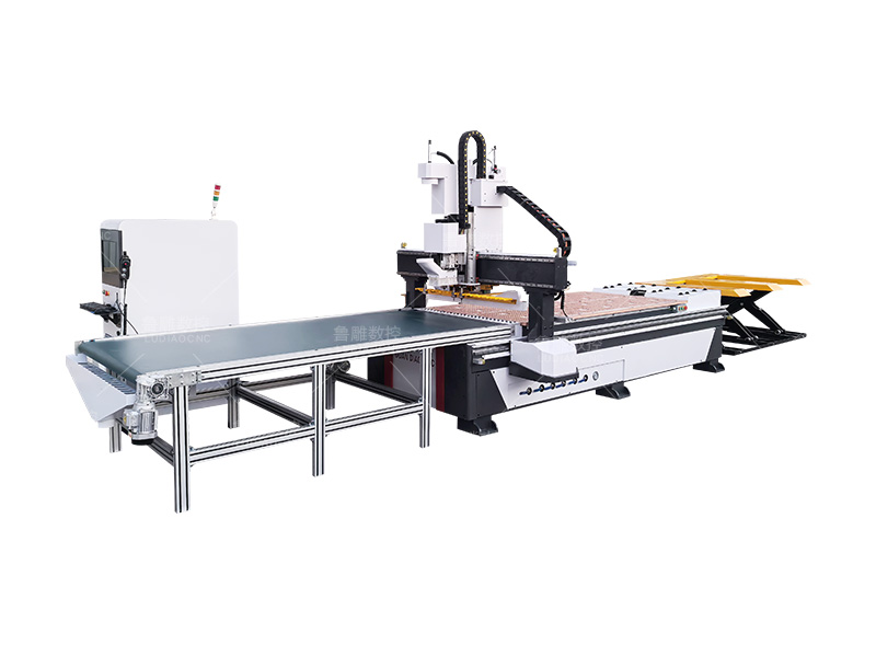 鲁雕数控开料机助力智能板式家具定制